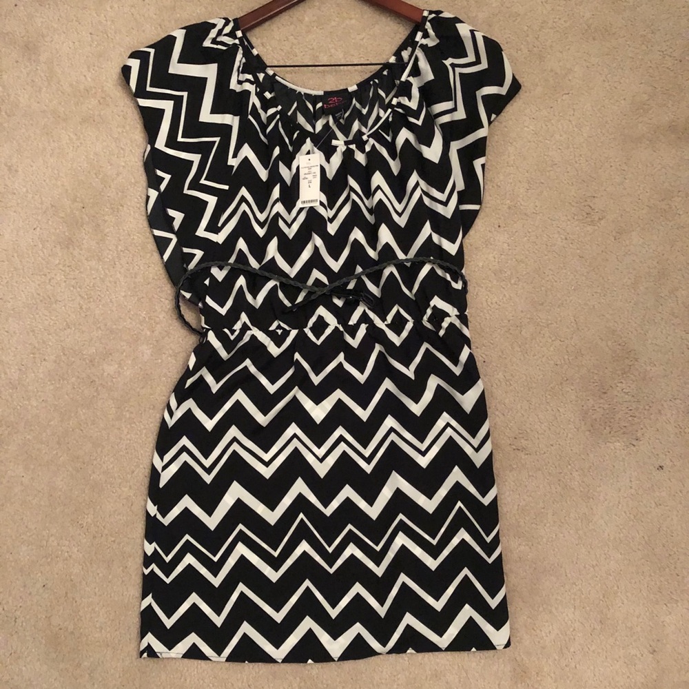 BRAND NEW 2B Bebe Dress